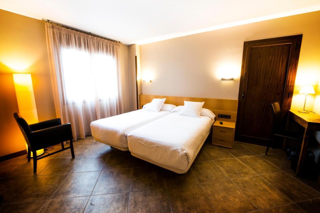 Hostal Rural Villa Vieja Olite Ngoại thất bức ảnh