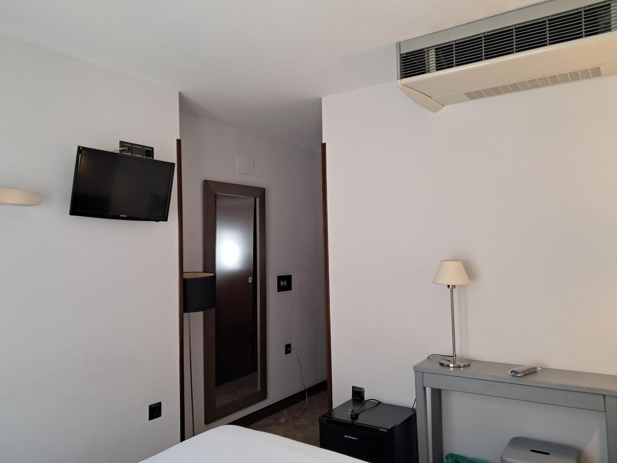 Hostal Rural Villa Vieja Olite Ngoại thất bức ảnh